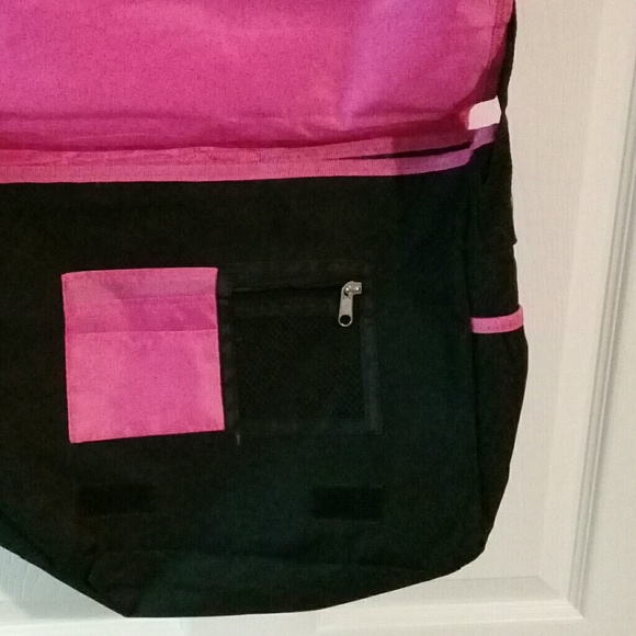 NWOT messenger bag - Picture 3 of 4